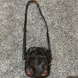 Louis Vuitton Amazon crossbody
